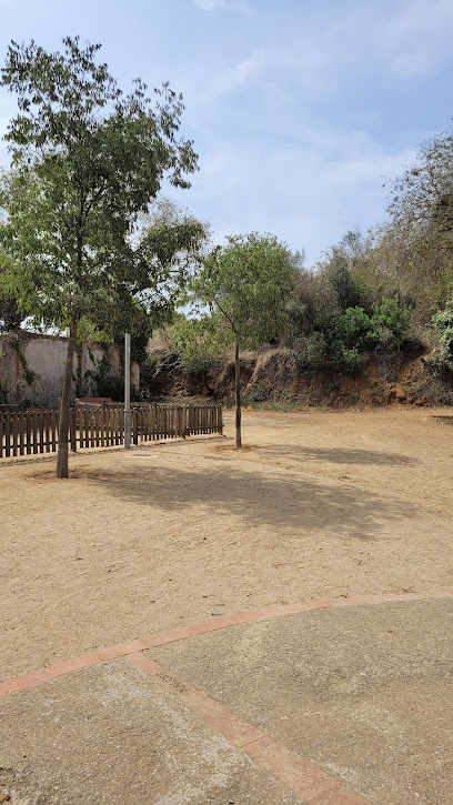 Imagen de Àrea de jocs infantil y font situado en Santa Coloma de Gramenet, Barcelona