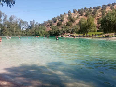 Imagen de Área infantil Arroyomolinos situado en Zahara de la Sierra, Cádiz