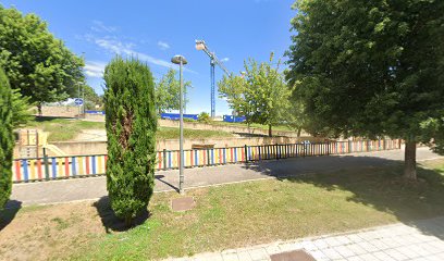 Imagen de Área infantil (Av. Puente Cultural) situado en nan, Madrid