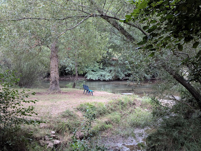 Imagen de Área recreativa y parque infantil situado en Escalada, Burgos