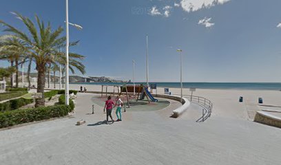 Imagen de Bajada minusválidos Oasis Cullera situado en Cullera, Valencia