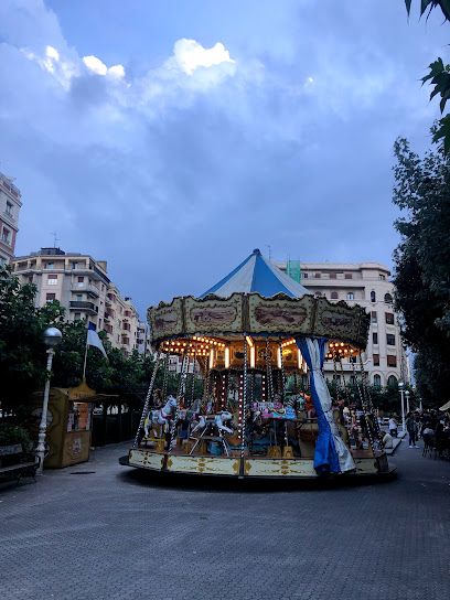 Imagen de CARRUSEL CABALLITOS TXURI-URDIN situado en Donostia-San Sebastian, Gipuzkoa