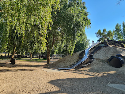 Imagen de Centro de Interpretación de la Naturaleza, Parque Infantil Matallana situado en Villalba de los Alcores, Valladolid