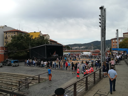 Imagen de Columpios Trintxeras situado en Basauri, Biscay