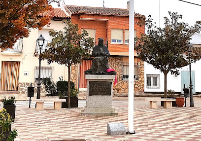 Imagen de Escultura Mujer Pleitera situado en El Romeral, Toledo