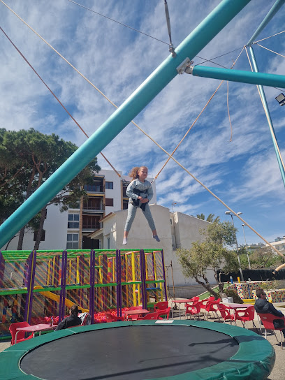 Imagen de Esquirol Park Infantil Minigolf situado en Cambrils, Tarragona