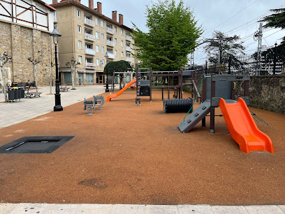 Imagen de Geltoki jolastokia - Parque infantil situado en Zarautz, Gipuzkoa