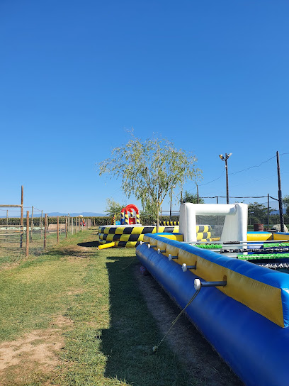 Imagen de Humor Amarillo Park situado en Sant Pere Pescador, Girona