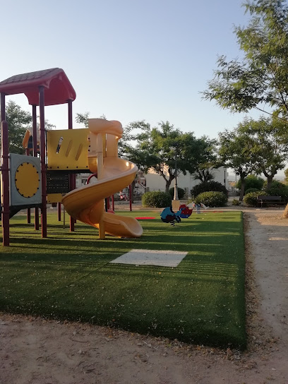 Imagen de Juegos infantiles parque del castillo situado en Cox, Alicante