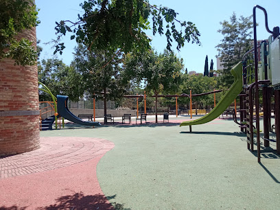 Imagen de Juegos para niños del Parque de Les Planes situado en L'Hospitalet de Llobregat, Barcelona