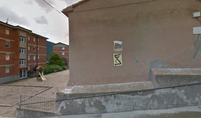 Imagen de Parc infantil situado en Gombrèn, Girona