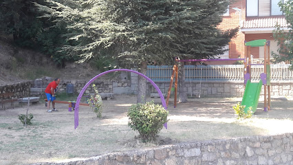 Imagen de Parque Columpios situado en Villarejo del Valle, Ávila