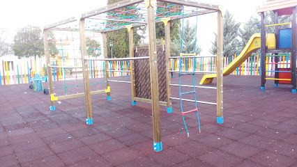 Imagen de Parque De Juegos Infantiles situado en Dehesas Viejas, Granada