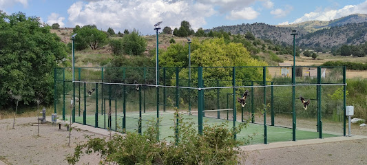 Imagen de Parque Fuente Redonda (Tirolina) situado en Corbalán, Teruel