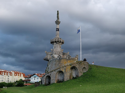 Imagen de Parque Güell y Martos situado en Comillas, Cantabria