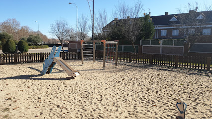 Imagen de Parque Infantil. Avenida de la hispanidad situado en Ciempozuelos, Madrid