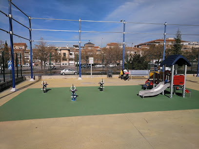 Imagen de Parque Infantil Barrio de la Cruz situado en Granada, Granada