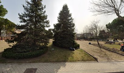 Imagen de Parque Infantil C/ Huesca situado en Pozuelo de Alarcón, Madrid