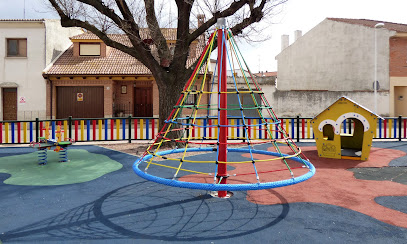 Imagen de Parque Infantil "Casa de Cultura" situado en Aldeamayor de San Martín, Valladolid