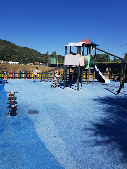 Imagen de Parque Infantil situado en Cervera de Pisuerga, Palencia