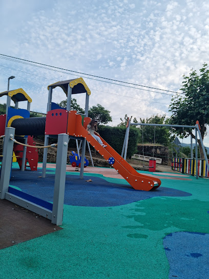 Imagen de Parque Infantil Charo Cordero situado en Valdastillas, Cáceres