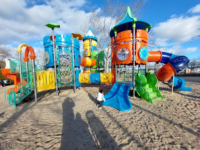 Imagen de Parque Infantil Colorido situado en Valladolid, Valladolid