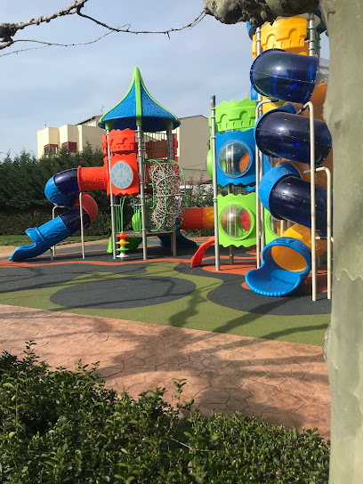 Imagen de Parque Infantil El Pozuelo situado en Guijuelo, Salamanca