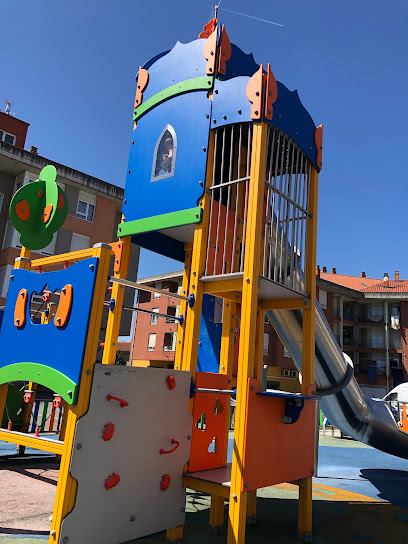 Imagen de Parque Infantil Entrambasaguas situado en Entrambasaguas, Cantabria