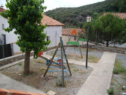 Imagen de Parque Infantil. Escuela Formiche Alto situado en Formiche Alto, Teruel