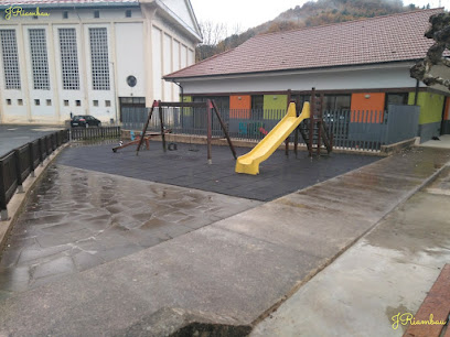 Imagen de Parque Infantil situado en Ezcároz, Navarra