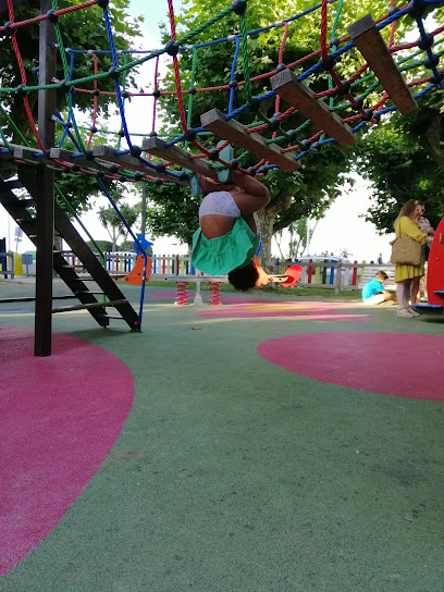 Imagen de Parque Infantil La Chabola situado en Castro-Urdiales, Cantabria