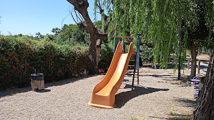 Imagen de Parque Infantil situado en Madrigal de la Vera, Cáceres