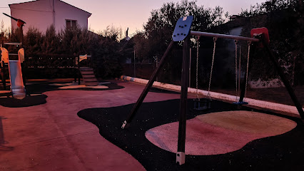 Imagen de Parque Infantil María Montessori situado en S. Bartolomé de la Torre, Huelva