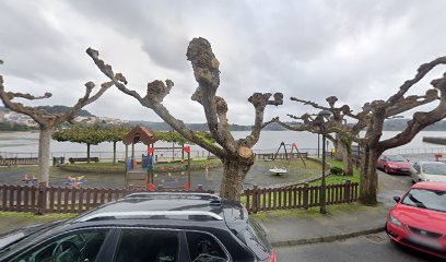 Imagen de Parque Infantil situado en Miño, A Coruña