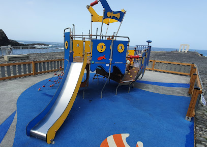 Imagen de Parque Infantil Muelle de Garachico situado en Garachico, Santa Cruz de Tenerife