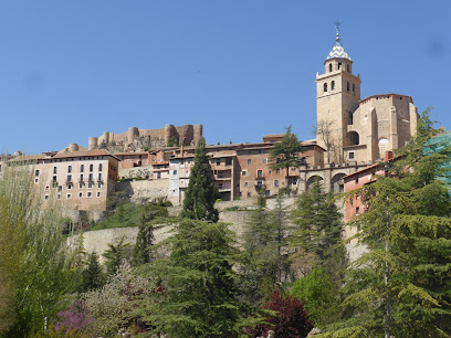 Imagen de Parque Infantil Municipal situado en Albarracín, Teruel