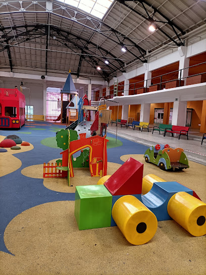 Imagen de Parque Infantil Municipal antigua Estación de Autobuses situado en Pamplona, Navarra