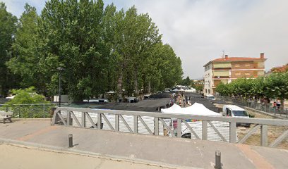 Imagen de Parque Infantil situado en Navaluenga, Ávila