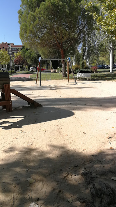 Imagen de Parque Infantil Oficios situado en Tres Cantos, Madrid