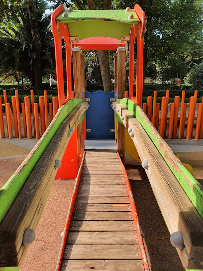 Imagen de Parque Infantil Paseo De La Bomba situado en Granada, Granada