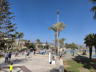 Imagen de Parque Infantil Paseo Maritimo situado en Torre del Mar, Málaga