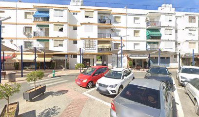 Imagen de Parque Infantil Plaza de la Mercadería situado en Lora del Río, Sevilla