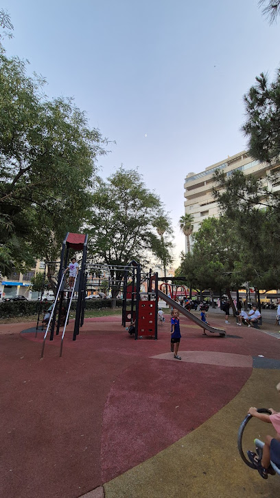 Imagen de Parque Infantil "Plaza de la Solidaridad" situado en Málaga, Málaga