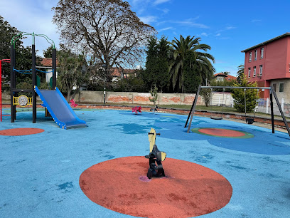 Imagen de Parque Infantil situado en Salinas, Asturias