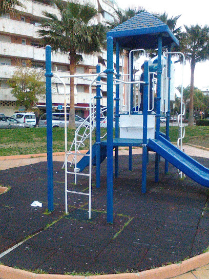 Imagen de Parque Infantil San Isidro situado en Estepona, Málaga