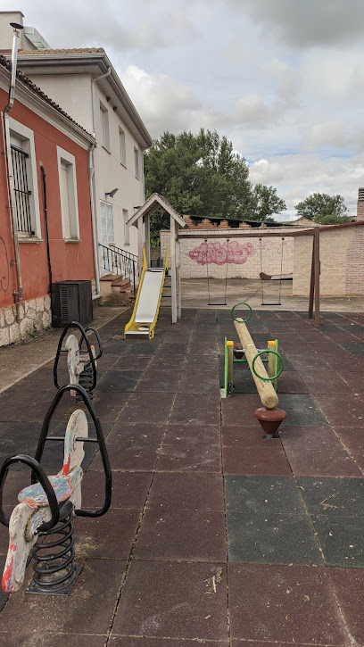 Imagen de Parque Infantil San Tirso situado en Villamiel de Muñó, Burgos