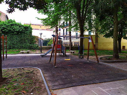 Imagen de Parque Infantil Torre Luzea situado en Zarautz, Gipuzkoa