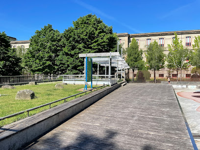 Imagen de Parque Infantil da Praza da Constitución situado en Santiago de Compostela, A Coruña