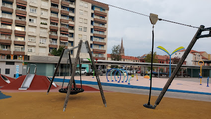 Imagen de Parque Infantil de La Llama situado en Torrelavega, Cantabria