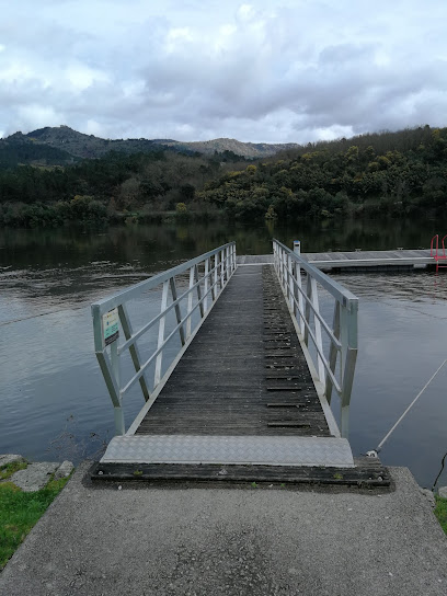 Imagen de Parque Infantil de Parada situado en Parada, Province of Ourense